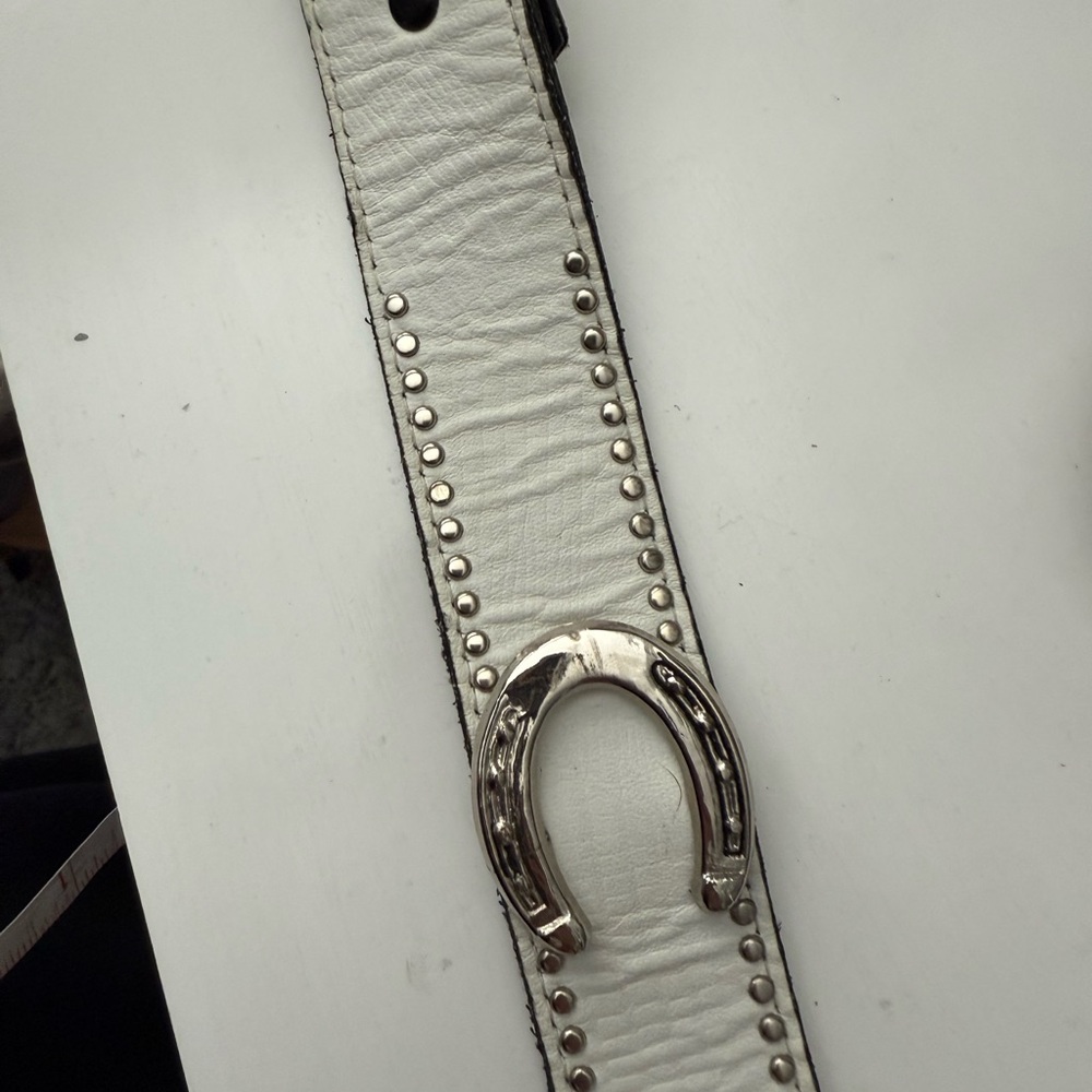 Silver and White Belt with Bull Skull Buckle - Picture 6 of 9